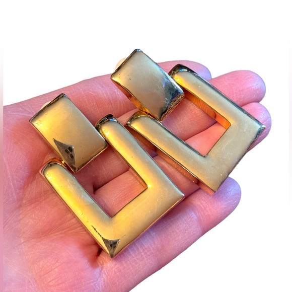 Vintage Paulo Italy Gucci Gold finish runway geometric square clip on earrings - Picture 1 of 3